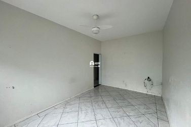 Casa para alugar - 252m&sup2; - Municipios