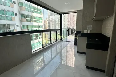 Apartamento &agrave; venda - 163m&sup2; - meia praia