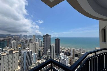 Apartamento &agrave; venda - Meia Praia
