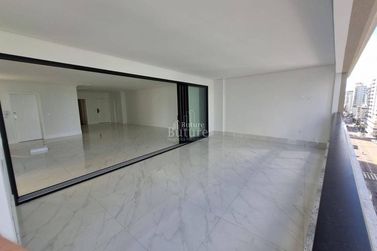 Apartamento &agrave; venda - Meia Praia