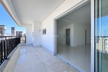 Apartamento &agrave; venda - 160m&sup2; - Centro