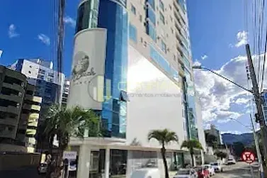 Apartamento &agrave; venda - 185m&sup2; - Centro