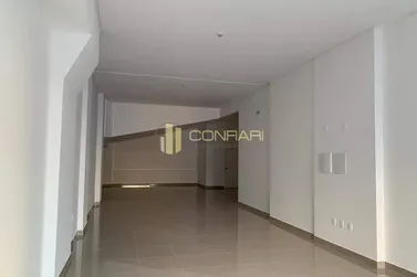 Sala Comercial para alugar - 140m&sup2; - Meia Praia