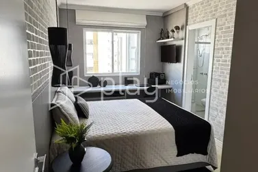 Apartamento &agrave; venda - 158m&sup2; - Meia Praia