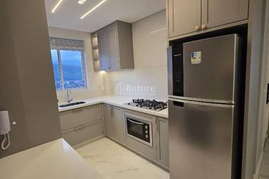 Apartamento &agrave; venda - 190m&sup2; - Centro