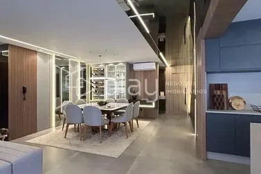 Apartamento &agrave; venda - 163m&sup2; - Meia Praia