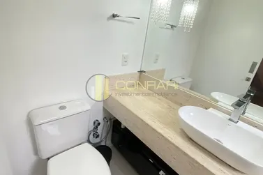 Apartamento &agrave; venda - 221m&sup2; - meia praia
