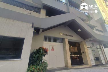 Apartamento para alugar - 119m&sup2; - Centro