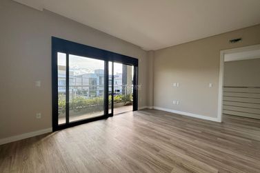 Apartamento &agrave; venda - 305m&sup2; - Santa Regina