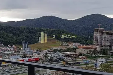 Apartamento &agrave; venda - 135m&sup2; - Centro