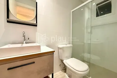 Apartamento &agrave; venda - 70m&sup2; - Meia Praia