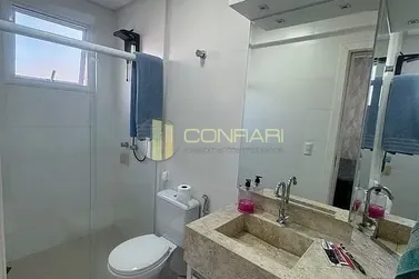 Apartamento &agrave; venda - 110m&sup2; - Meia Praia