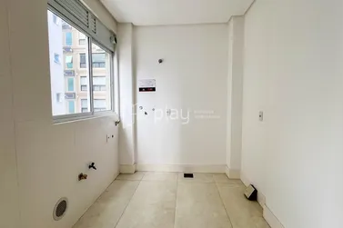 Apartamento &agrave; venda - 164m&sup2; - Meia Praia