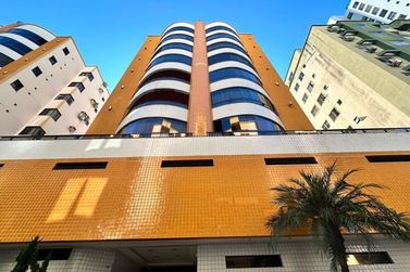 Apartamento &agrave; venda - 93m&sup2; - Centro