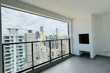 Apartamento &agrave; venda - 116m&sup2; - Meia Praia