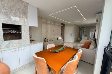 Apartamento &agrave; venda - Meia Praia