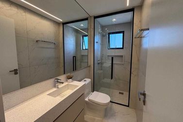 Apartamento &agrave; venda - 110m&sup2; - Meia Praia