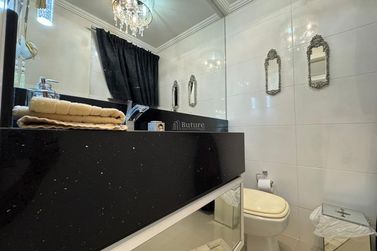 Apartamento &agrave; venda - 180m&sup2; - Meia Praia