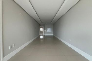 Apartamento &agrave; venda - 193m&sup2; - Meia Praia