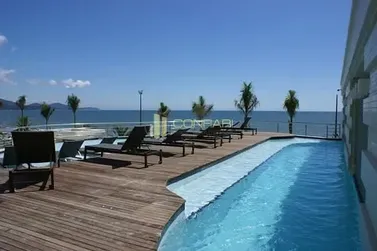 Apartamento &agrave; venda - 270m&sup2; - Meia Praia