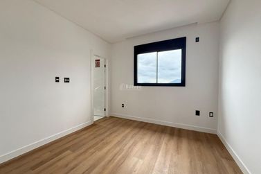 Apartamento &agrave; venda - 190m&sup2; - Meia Praia