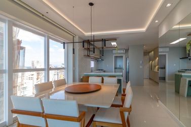 Apartamento para alugar - 148m&sup2; - Meia Praia