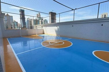 Apartamento &agrave; venda - 140m&sup2; - Meia Praia