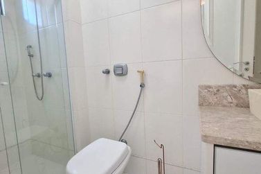 Apartamento para alugar - 172m&sup2; - Meia Praia