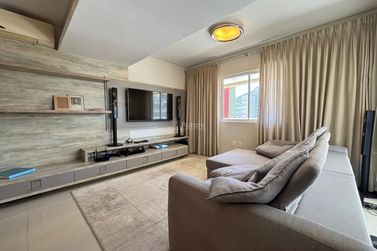 Apartamento &agrave; venda - 173m&sup2; - Centro