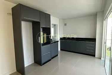 Apartamento &agrave; venda - 113m&sup2; - Meia Praia