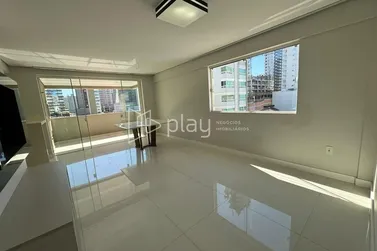 Apartamento &agrave; venda - 100m&sup2; - Meia Praia