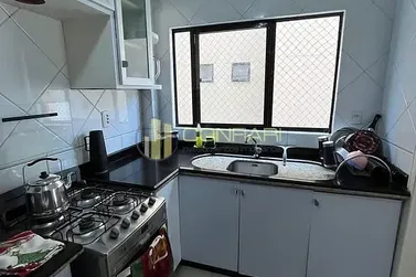 Apartamento &agrave; venda - 102m&sup2; - Meia Praia