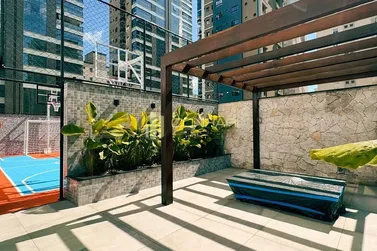 Apartamento &agrave; venda - 114m&sup2; - Meia Praia