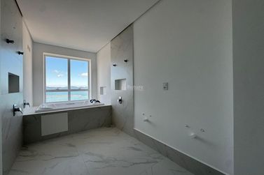 Apartamento &agrave; venda - 190m&sup2; - Centro