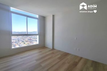 Apartamento para alugar - 125m&sup2; - Centro