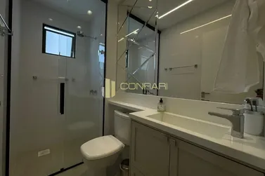 Apartamento &agrave; venda - 136m&sup2; - Meia praia
