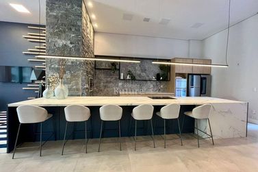 Apartamento &agrave; venda - Meia Praia