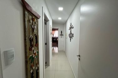 Apartamento &agrave; venda - 128m&sup2; - Meia Praia