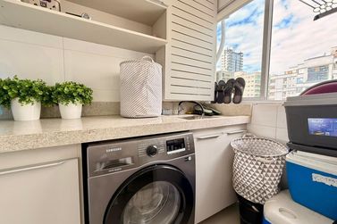 Apartamento &agrave; venda - 160m&sup2; - Meia Praia