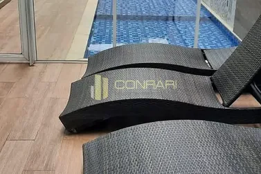 Apartamento &agrave; venda - 123m&sup2; - Meia Praia