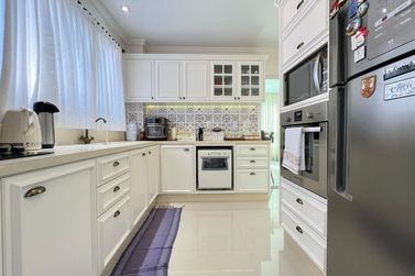 Apartamento &agrave; venda - 171m&sup2; - Meia Praia