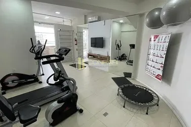 Apartamento &agrave; venda - 145m&sup2; - Meia Praia