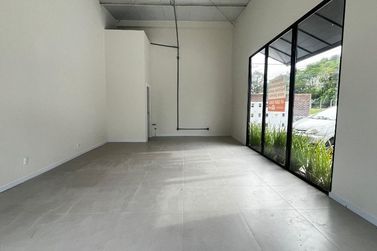 Sala Comercial para alugar - 40m&sup2; - Barra