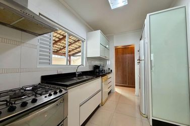 Apartamento &agrave; venda - 227m&sup2; - Centro