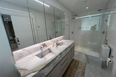 Apartamento &agrave; venda - Meia Praia