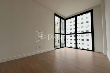 Apartamento &agrave; venda - 109m&sup2; - Centro