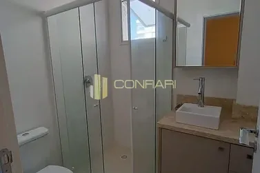 Apartamento para alugar - 180m&sup2; - Meia Praia