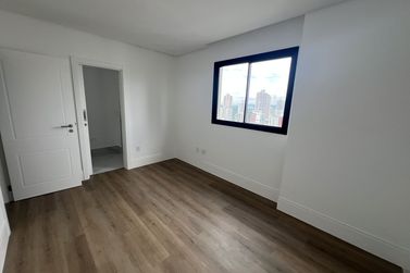 Apartamento &agrave; venda - 185m&sup2; - Meia Praia