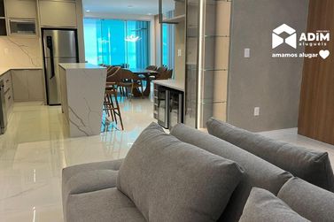 Apartamento para alugar - 160m&sup2; - Meia Praia