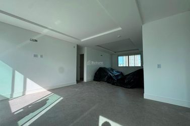 Apartamento &agrave; venda - 143m&sup2; - Centro
